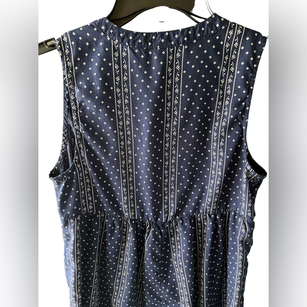 Old Navy Pintuck Swing Dress - Navy Blue and White Size 6 - Picture 8 of 12